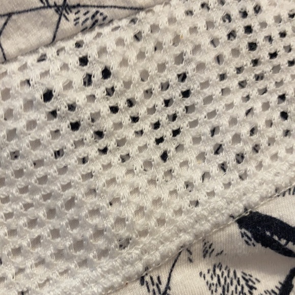 CJ Banks white/navy blouse - Picture 8 of 8